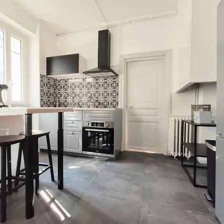 De Charme Proche Centre-ville - Tv - Wifi アパート ディジョン